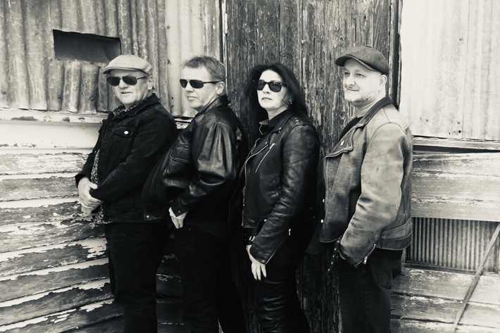Robyn and the Rancheros